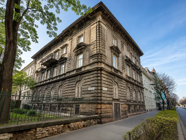 Eladó lakás Budapest VI. kerület 86 nm
