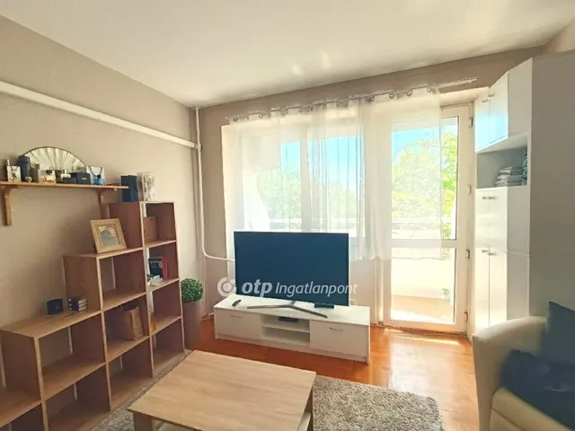Eladó lakás Budapest XI. kerület, Gazdagrét 28 nm