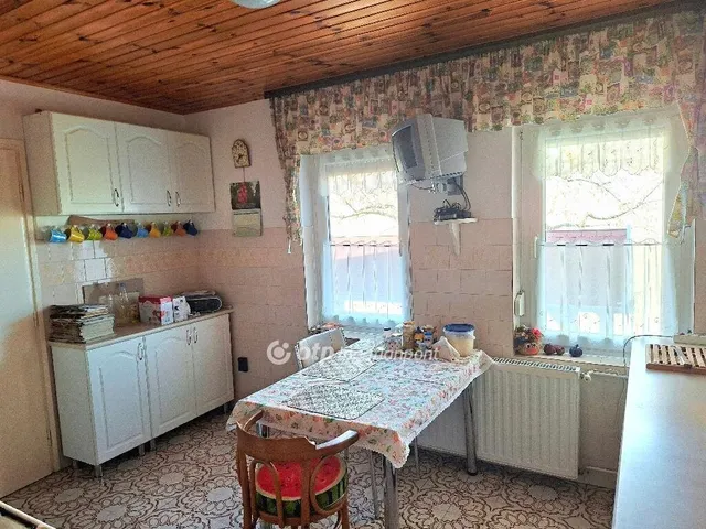 Eladó ház Székesfehérvár 187 nm