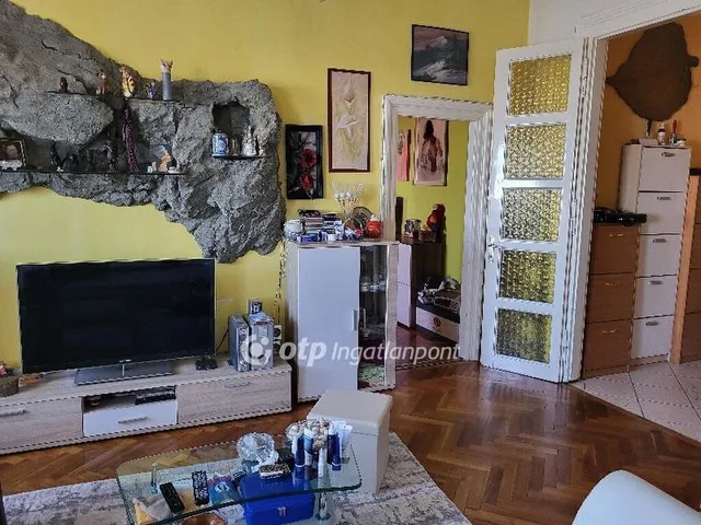 Eladó lakás Budapest VIII. kerület 70 nm