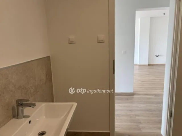 Eladó lakás Budapest VI. kerület 79 nm