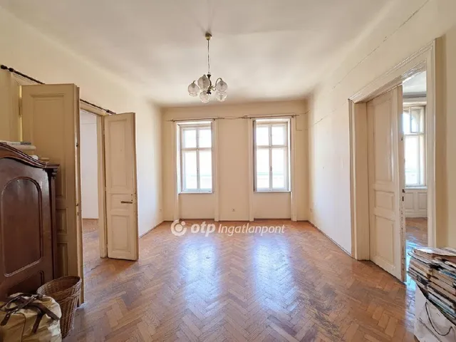 Eladó lakás Budapest IX. kerület 140 nm