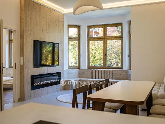Eladó lakás Budapest I. kerület 101 nm