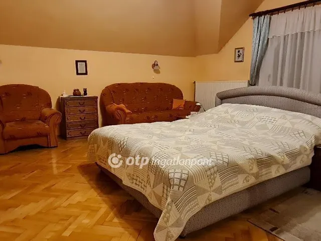 Eladó ház Budapest II. kerület 276 nm
