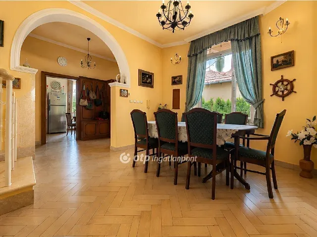 Eladó ház Budapest II. kerület 276 nm