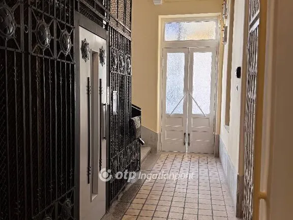 Eladó lakás Budapest V. kerület 89 nm