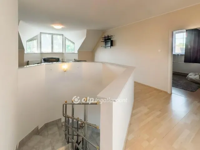Eladó ház Budapest XVIII. kerület 295 nm