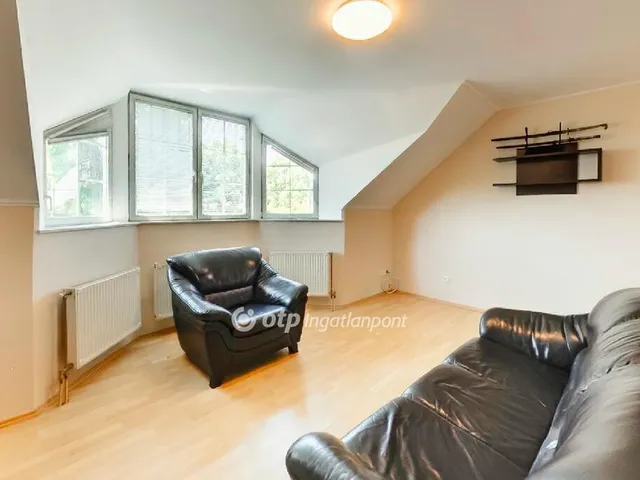 Eladó ház Budapest XVIII. kerület 295 nm