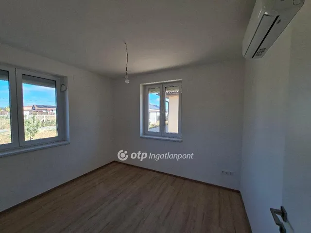 Eladó ház Kulcs 130 nm