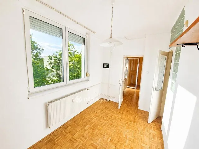 Eladó lakás Budapest IX. kerület, József Attila lakótelep 39 nm