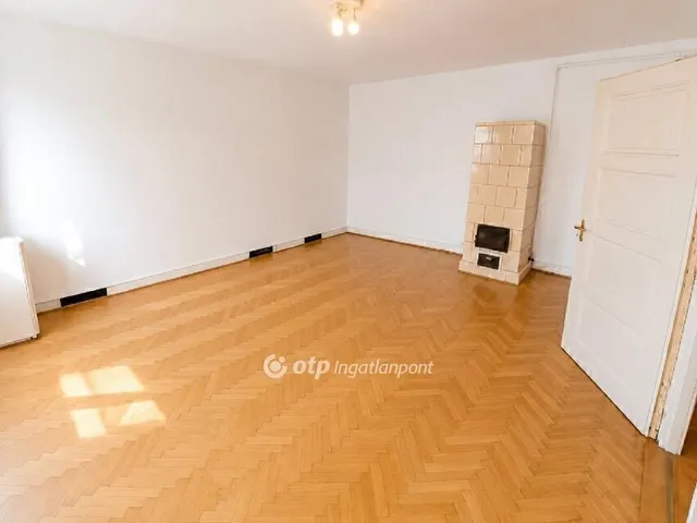 Eladó lakás Budapest I. kerület 42 nm