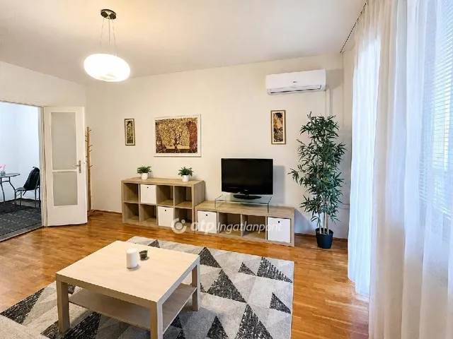 Eladó lakás Budapest VIII. kerület 70 nm