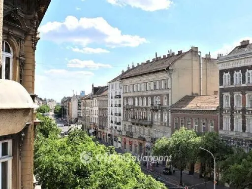 Eladó lakás Budapest VIII. kerület, Corvin negyed 106 nm