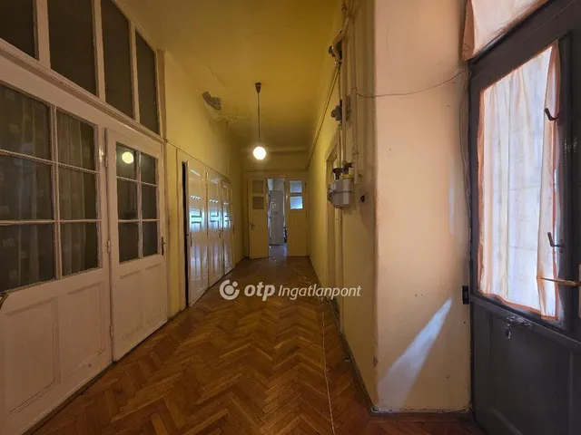 Eladó lakás Budapest VIII. kerület 102 nm