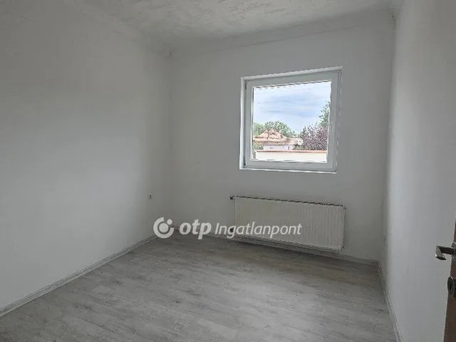 Eladó ház Örkény 48 nm