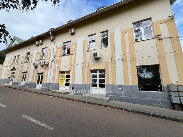 Eladó kereskedelmi és ipari ingatlan Salgótarján 492 nm