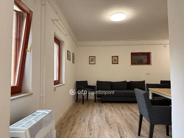 Eladó lakás Budapest II. kerület, Vérhalom 38 nm