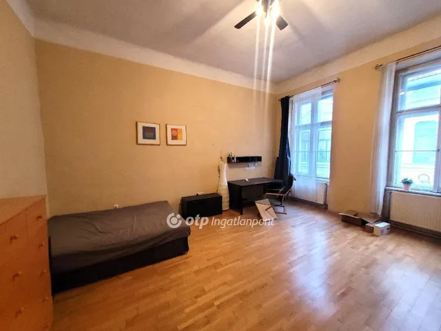 Eladó lakás Budapest VI. kerület, Nagykörúton belüli terület 121 nm