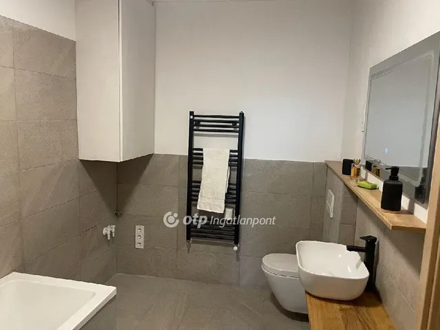 Eladó lakás Budapest VI. kerület 113 nm