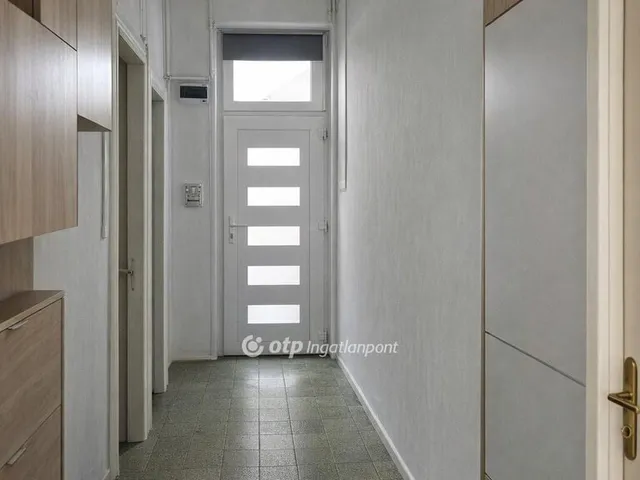 Eladó lakás Budapest VI. kerület 71 nm