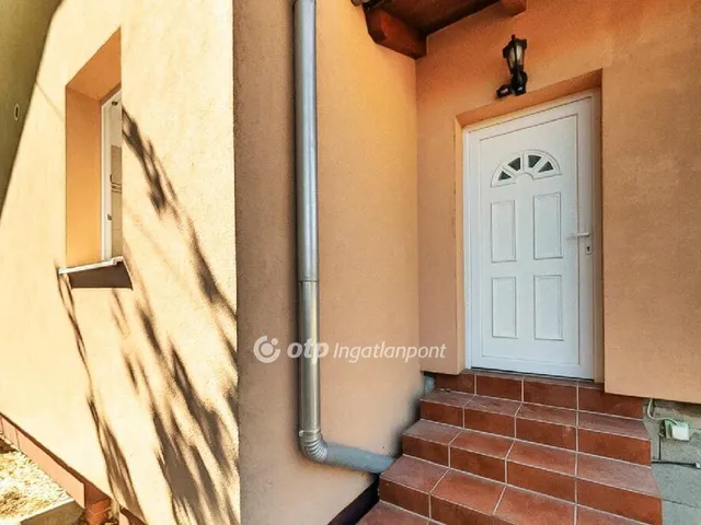 Eladó ház Páty 185 nm