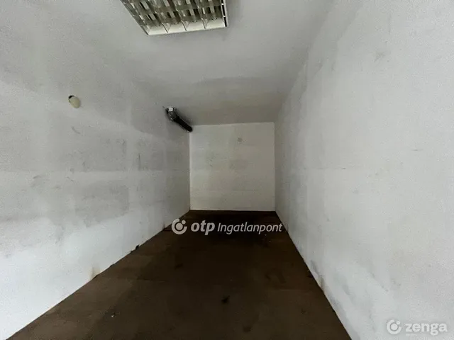 Eladó kereskedelmi és ipari ingatlan Salgótarján 1100 nm
