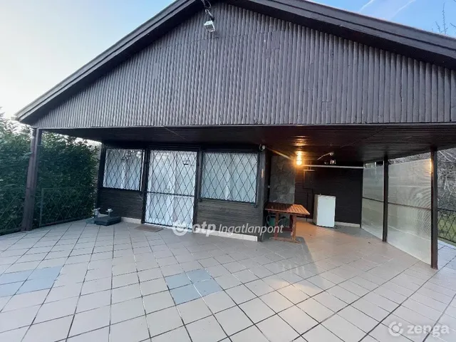 Eladó nyaraló Szentendre, Pismány 90 nm