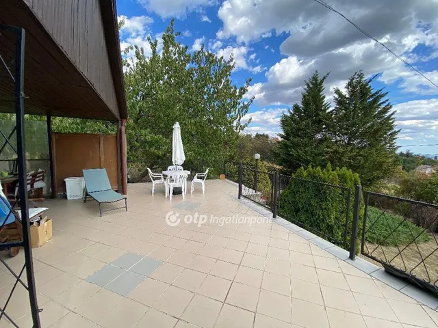 Eladó nyaraló Szentendre, Pismány 90 nm