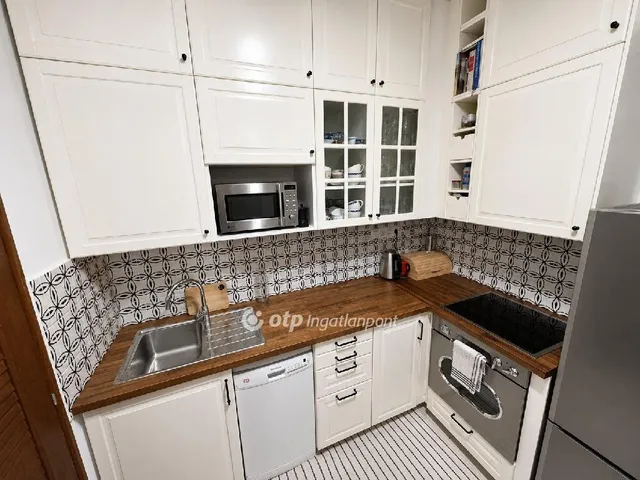 Eladó lakás Budapest I. kerület 78 nm