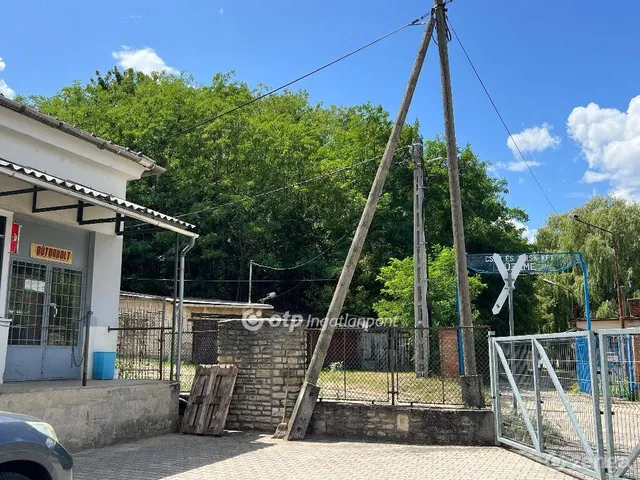Eladó kereskedelmi és ipari ingatlan Salgótarján 1357 nm