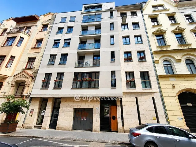 Eladó lakás Budapest VI. kerület 67 nm