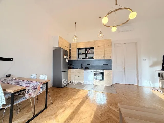 Eladó lakás Budapest IX. kerület, Belső Ferencváros 76 nm
