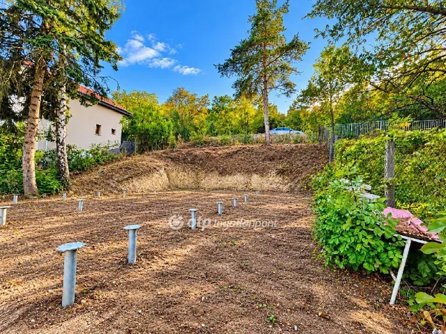 Eladó telek Szentendre, Tyúkosdűlő 626 nm