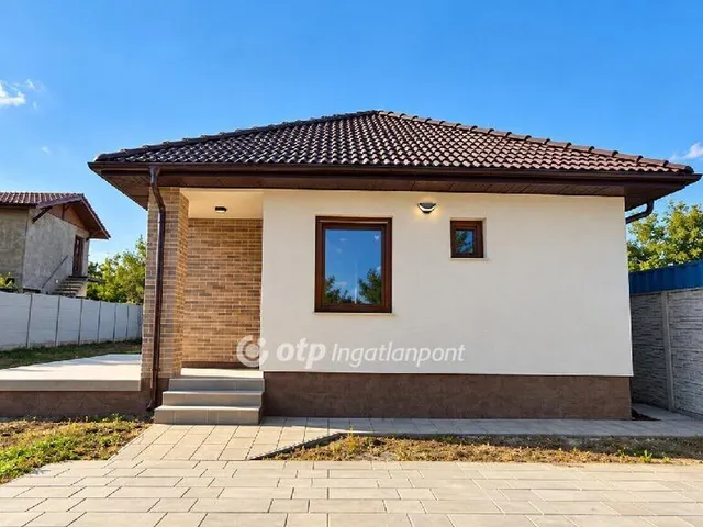 Eladó lakás Gyál 96 nm