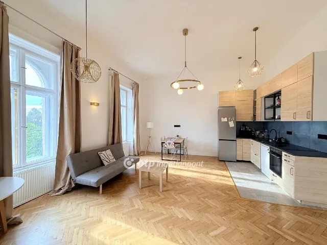 Eladó lakás Budapest IX. kerület, Belső Ferencváros 76 nm