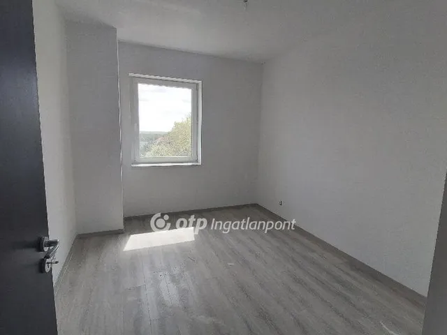 Eladó lakás Maglód 93 nm