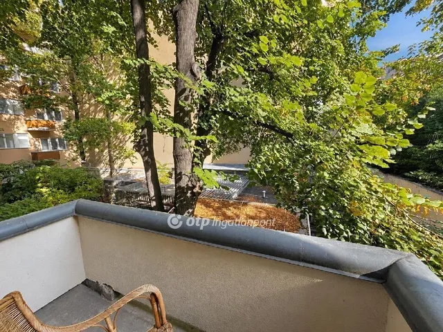 Eladó lakás Budapest VIII. kerület, II. János Pál pápa tér 42 nm