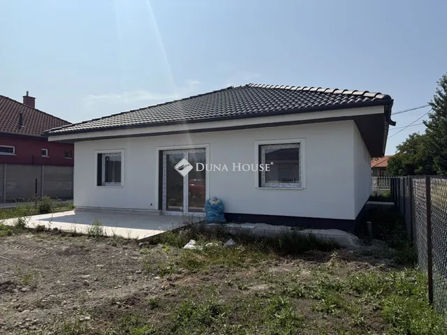 Eladó ház Kiskunlacháza 106 nm