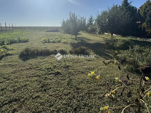 Eladó telek Felcsút 1017 nm