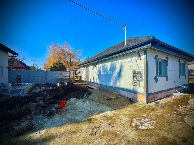 Eladó lakás Bicske 92 nm