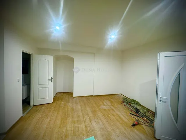 Eladó kereskedelmi és ipari ingatlan Budapest IX. kerület 43 nm