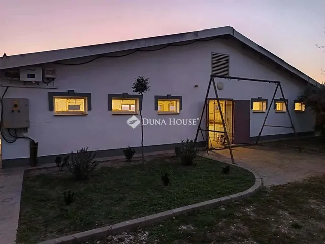 Eladó mezőgazdasági ingatlan Orosháza 170 nm