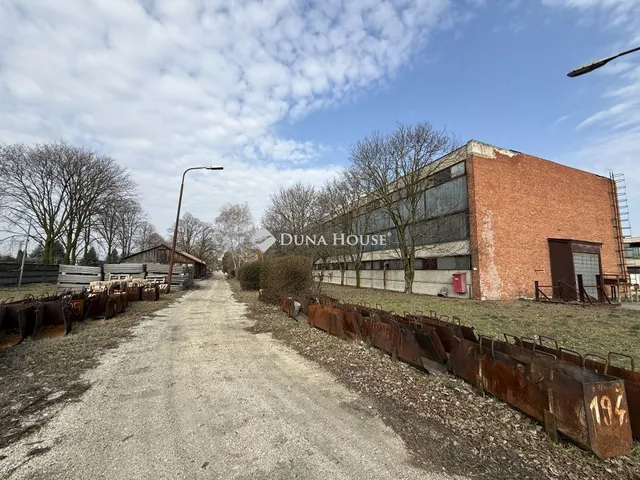 Eladó kereskedelmi és ipari ingatlan Székesfehérvár 4581 nm