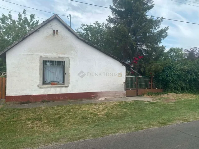 Eladó ház Jászszentlászló 73 nm