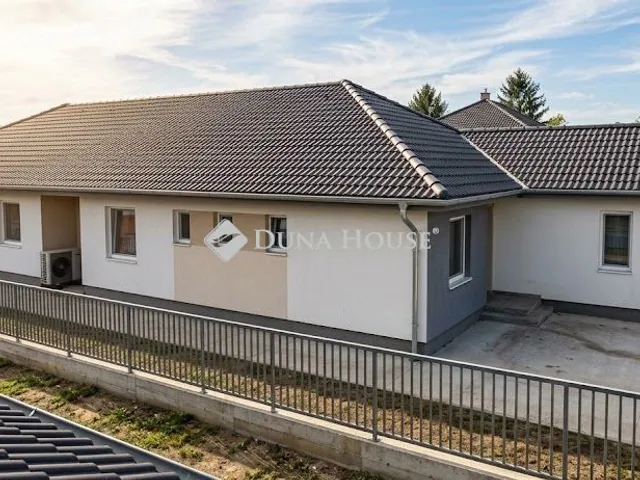 Eladó ház Kiskunlacháza 88 nm