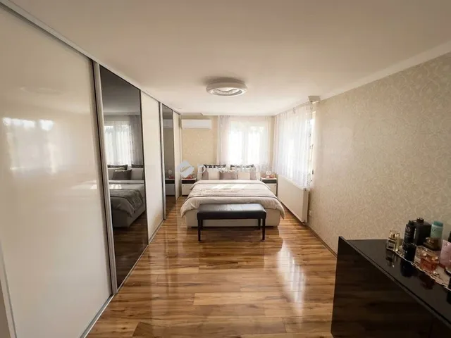Eladó ház Budapest XXI. kerület 170 nm