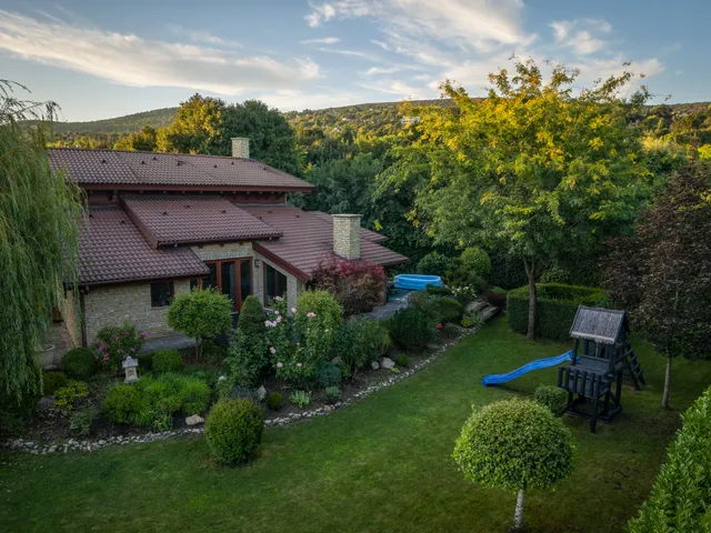 Eladó ház Szentendre 182 nm