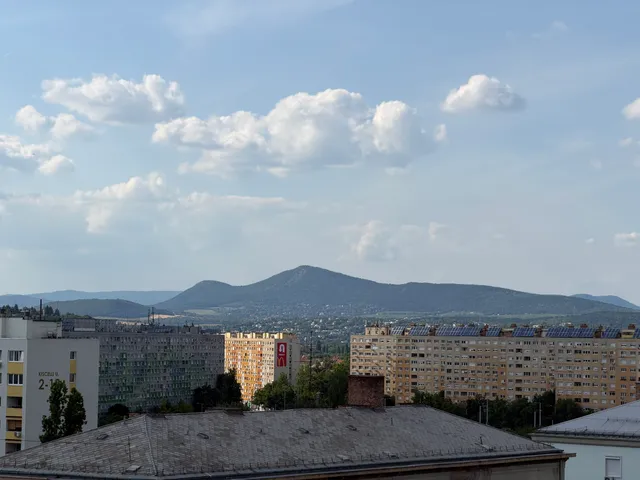 Eladó lakás Budapest III. kerület 52 nm