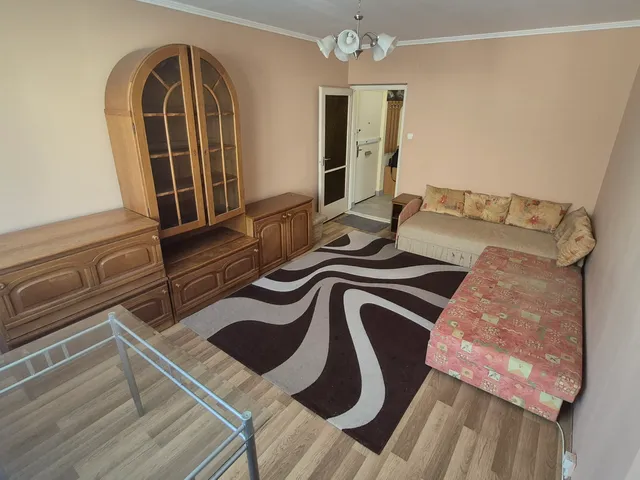 Kiadó lakás Szeged, Tarján 53 nm