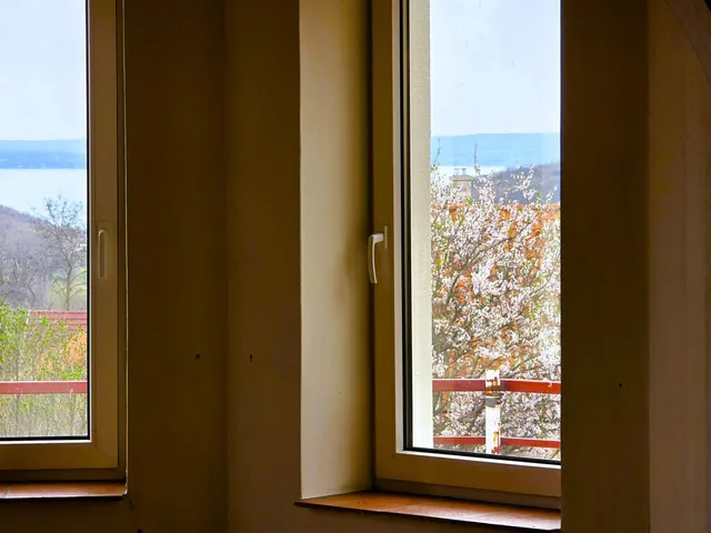 Eladó ház Felsőörs 360 nm